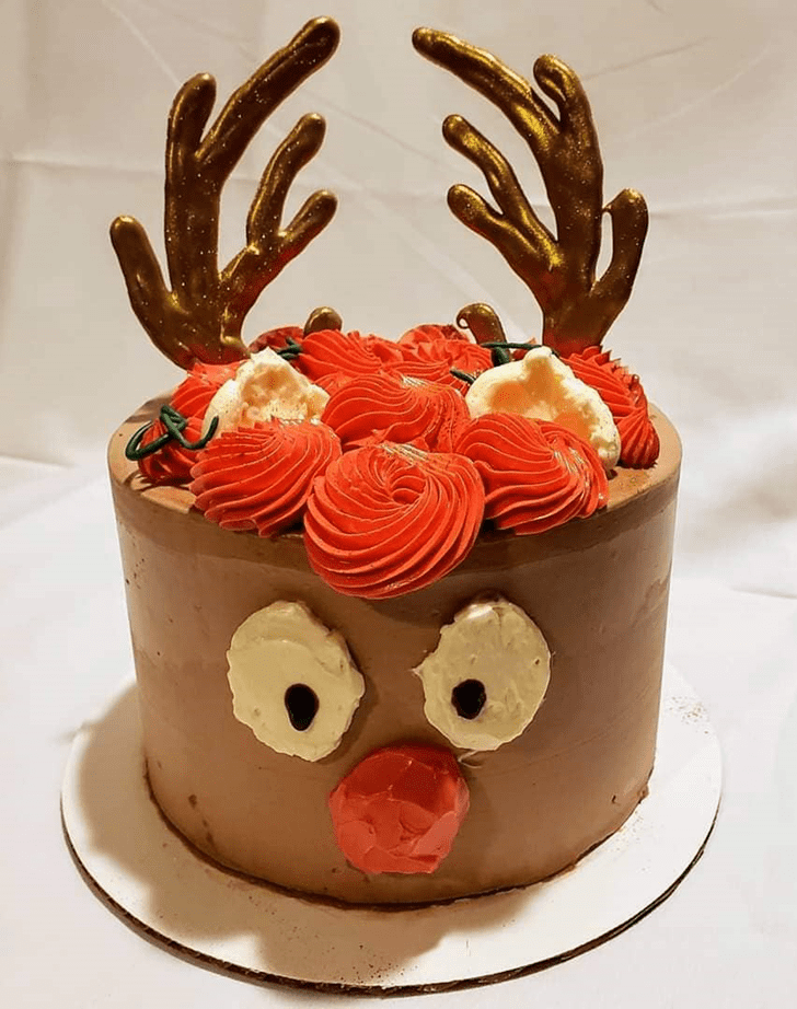 Fascinating Reindeer Cake