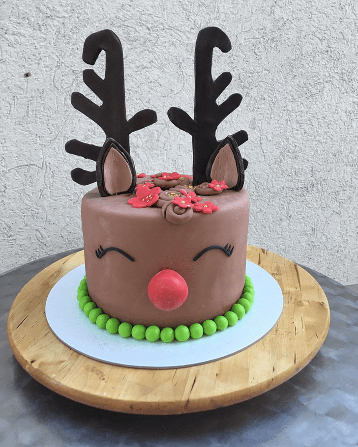Refined Reindeer Cake