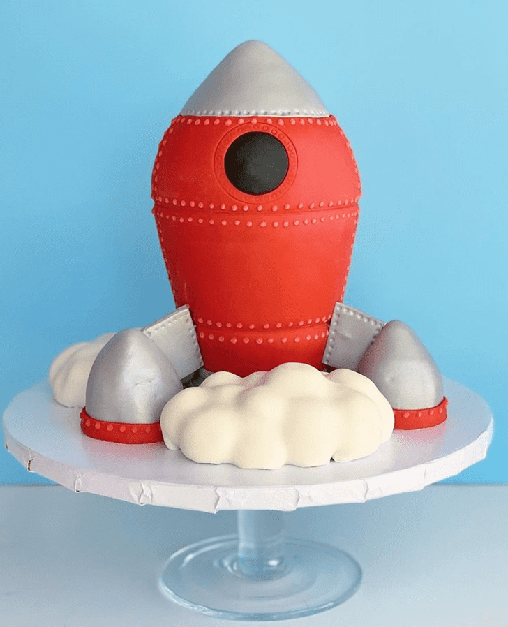Mesmeric Rocket Cake