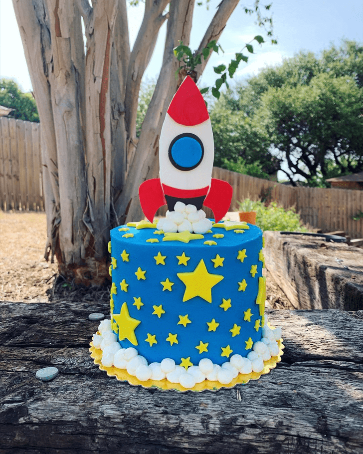 Shapely Rocket Cake
