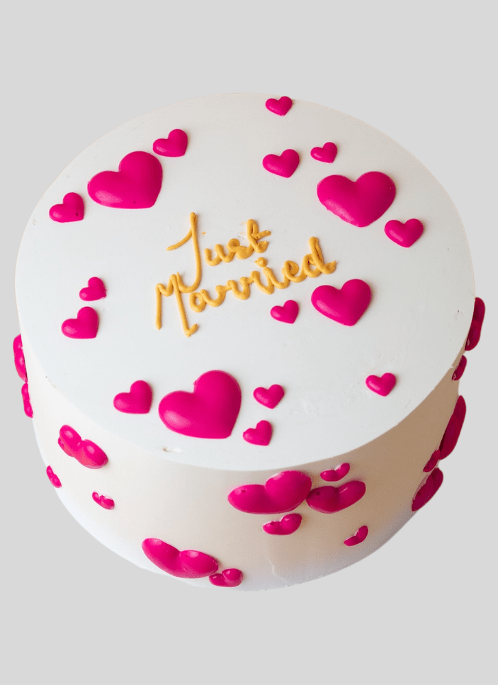 Mesmeric Romantic Cake