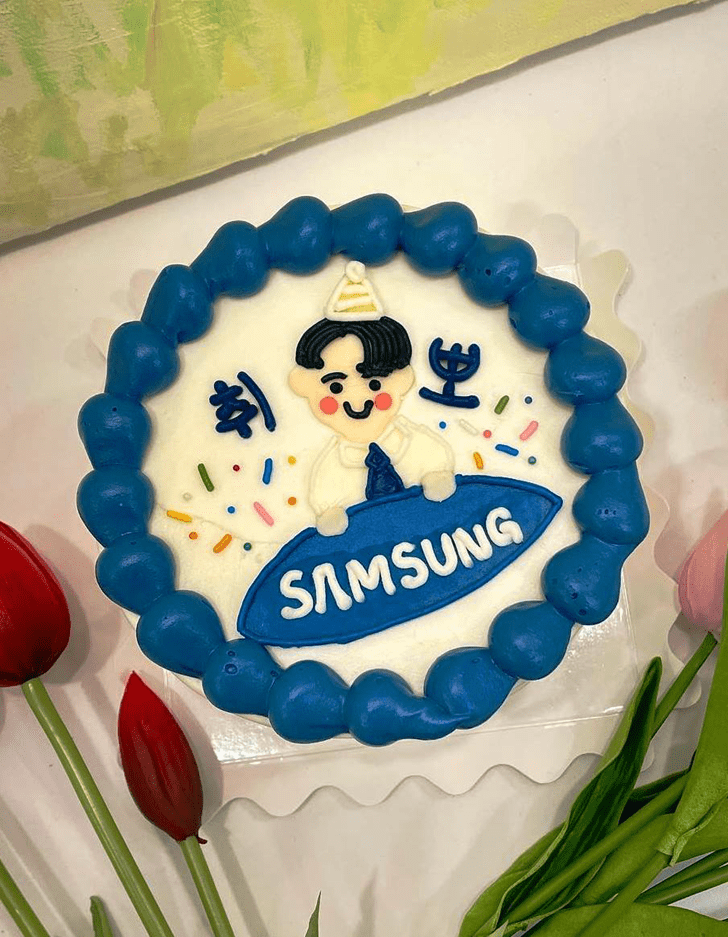 Shapely Samsung Cake