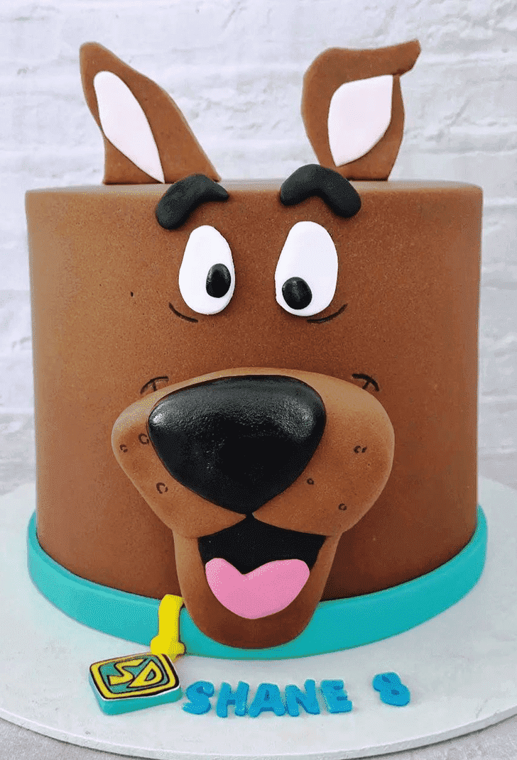 Lovely Scooby Doo Cake Design