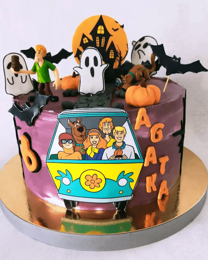 Nice Scooby Doo Cake
