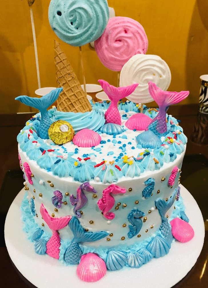 Adorable Seahorse Cake