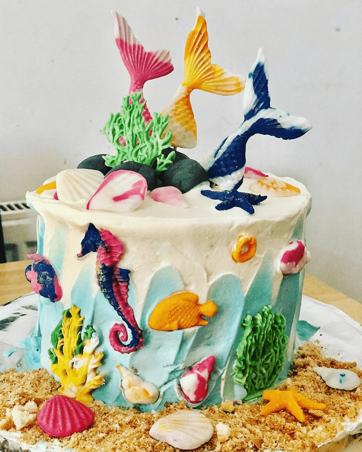 Exquisite Seahorse Cake