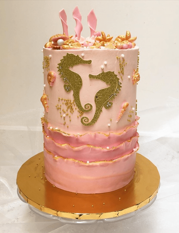 Inviting Seahorse Cake