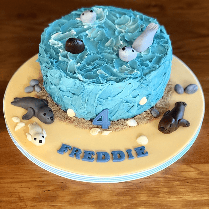 Superb Seals Cake