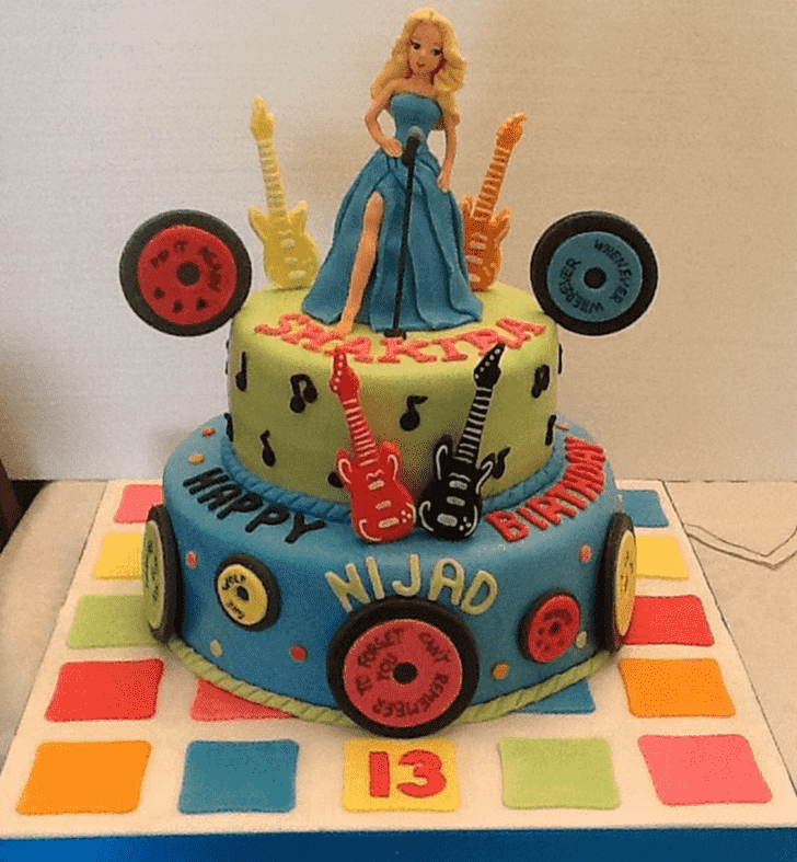 Admirable Shakira Cake Design