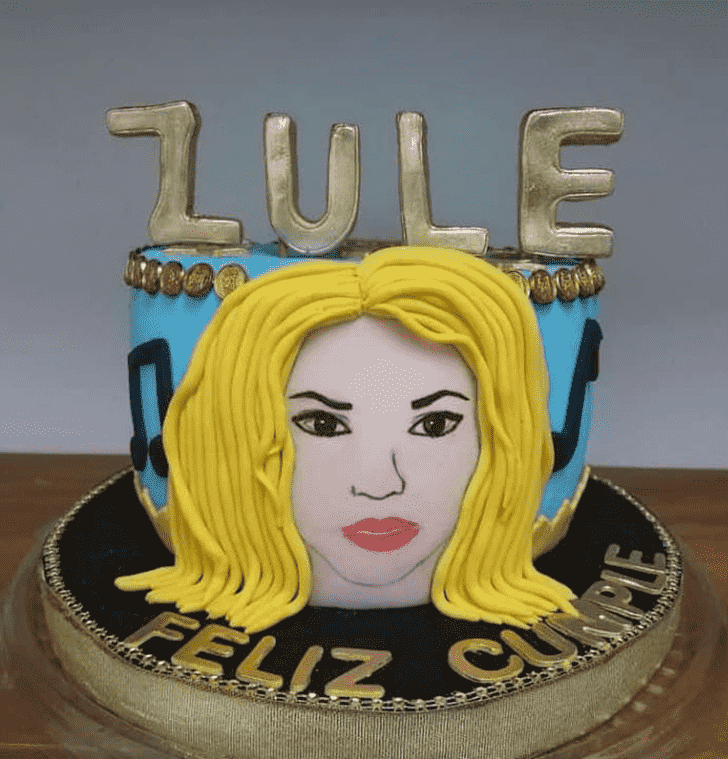 Alluring Shakira Cake
