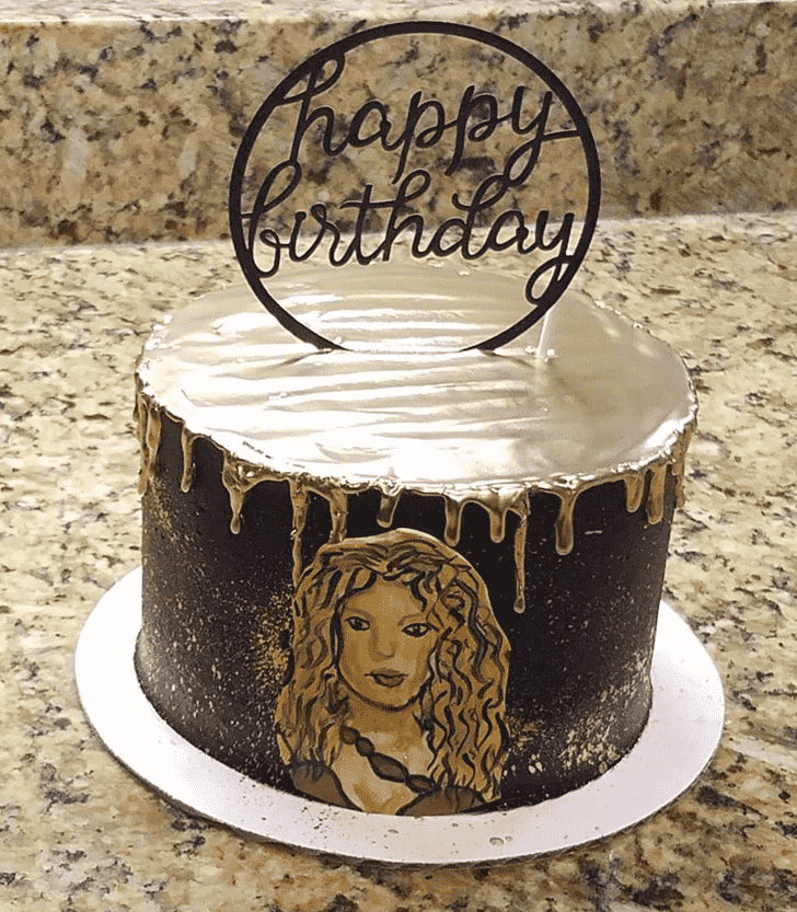 Cute Shakira Cake