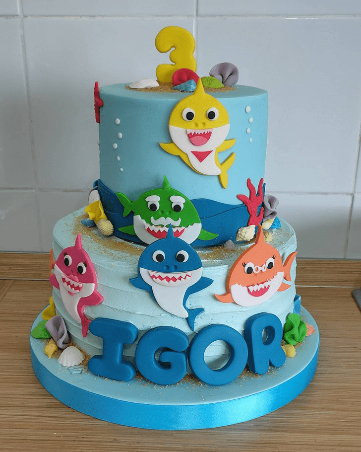 Splendid Shark Cake