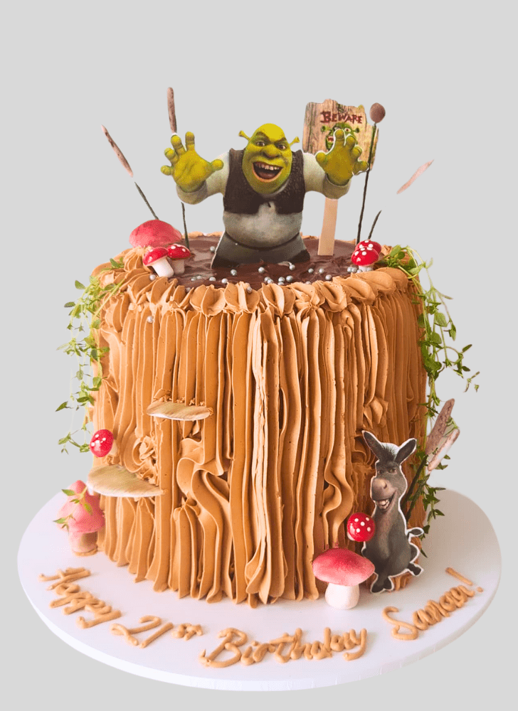 Pleasing Shrek Cake