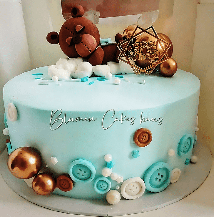 Exquisite Sleepy Bear Cake