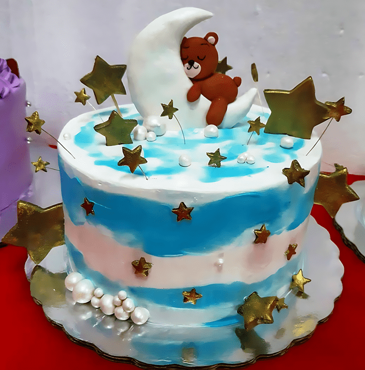 Good Looking Sleepy Bear Cake