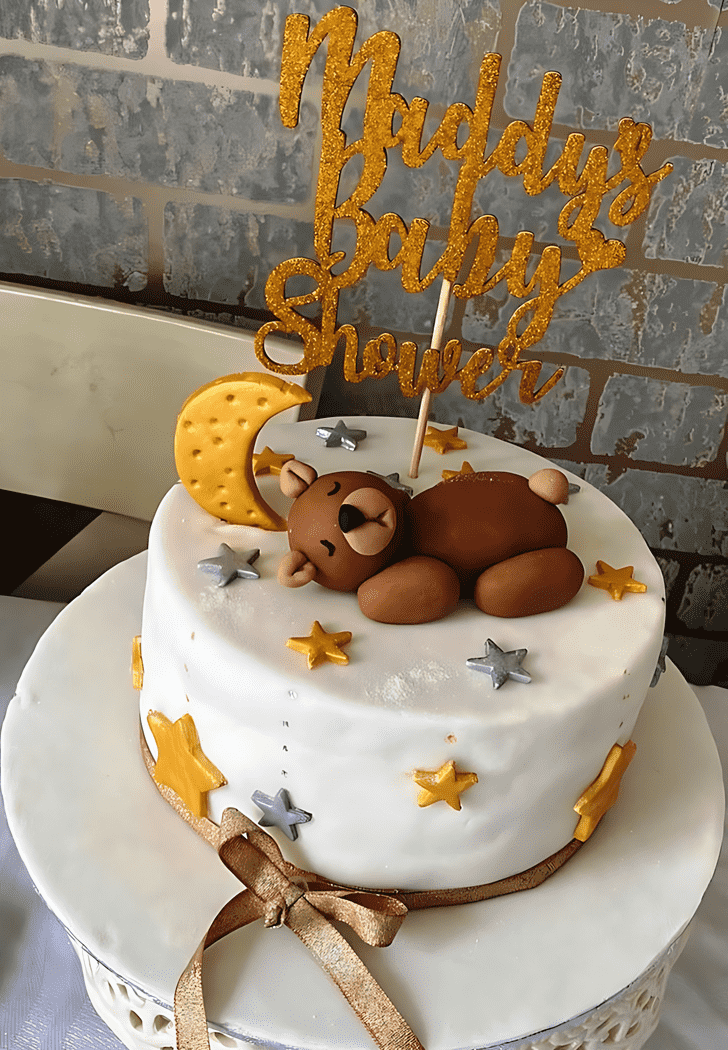 Magnificent Sleepy Bear Cake