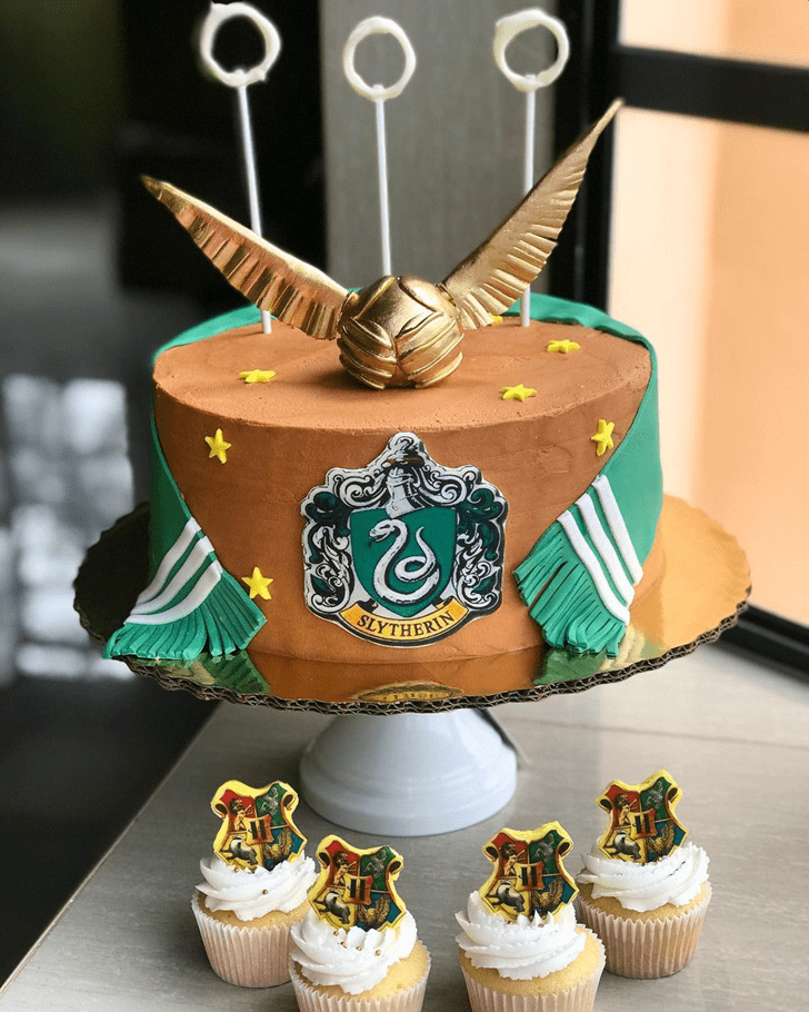 Lovely Slytherin Cake Design