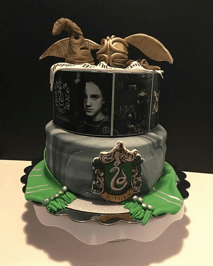 Superb Slytherin Cake