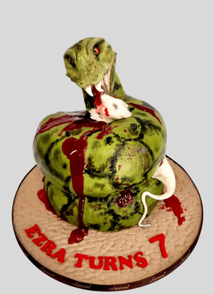 Excellent Snake Cake
