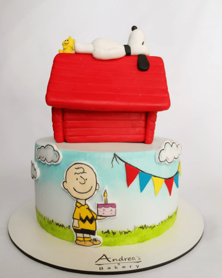 Admirable Snoopy Cake Design