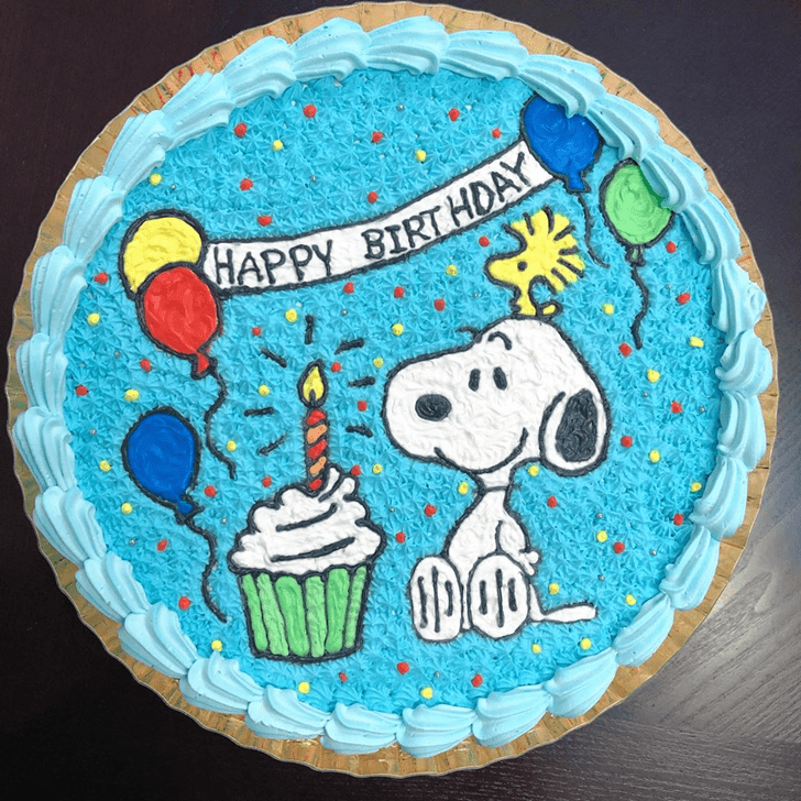 Exquisite Snoopy Cake