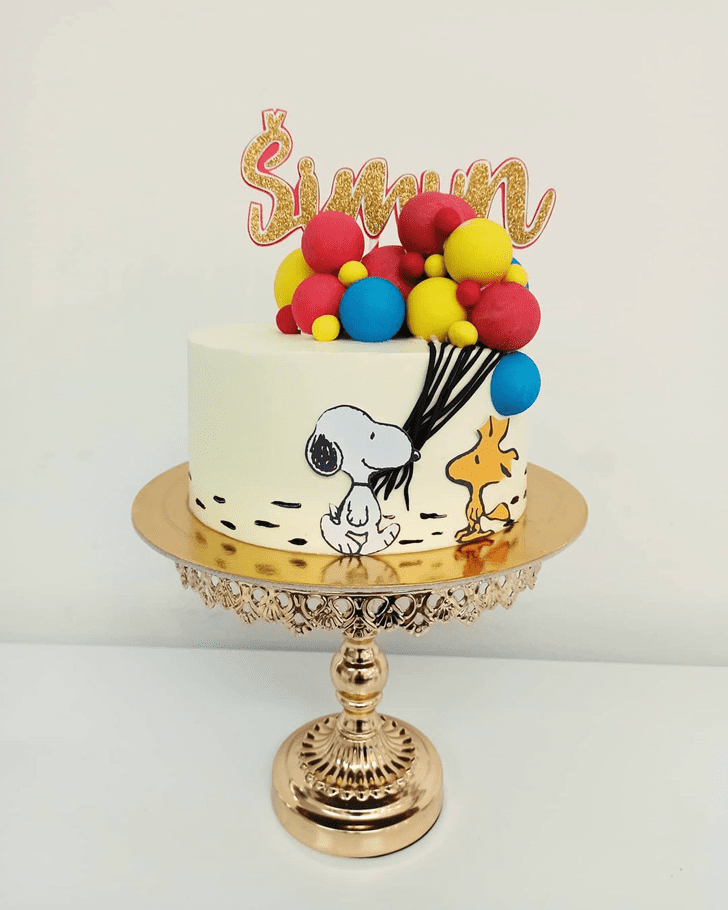 Mesmeric Snoopy Cake