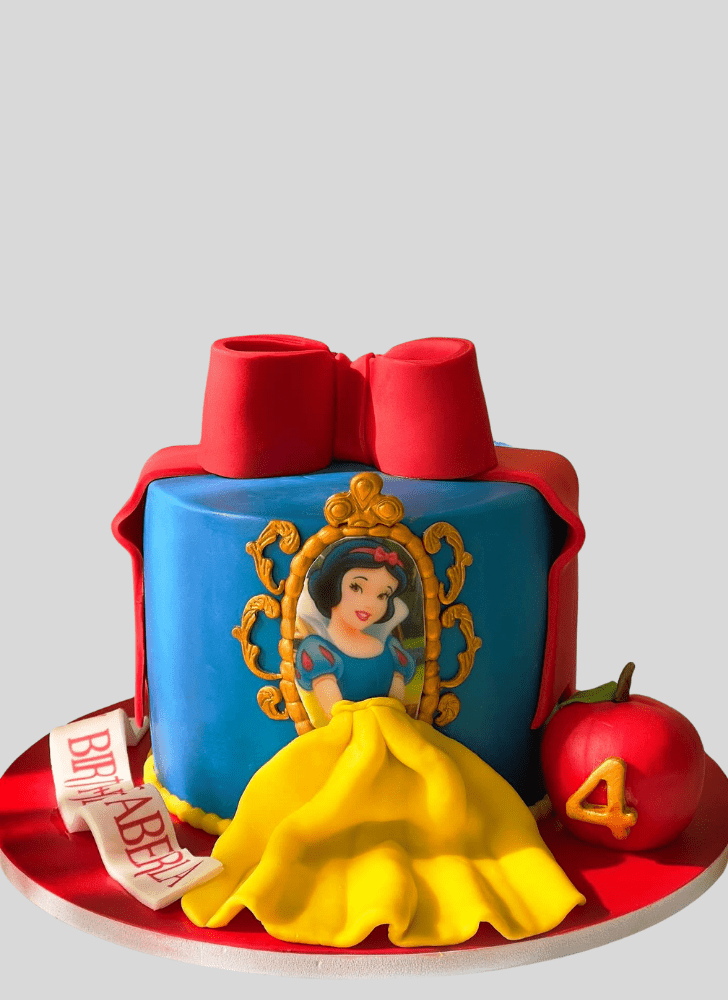 Charming Snow White Cake