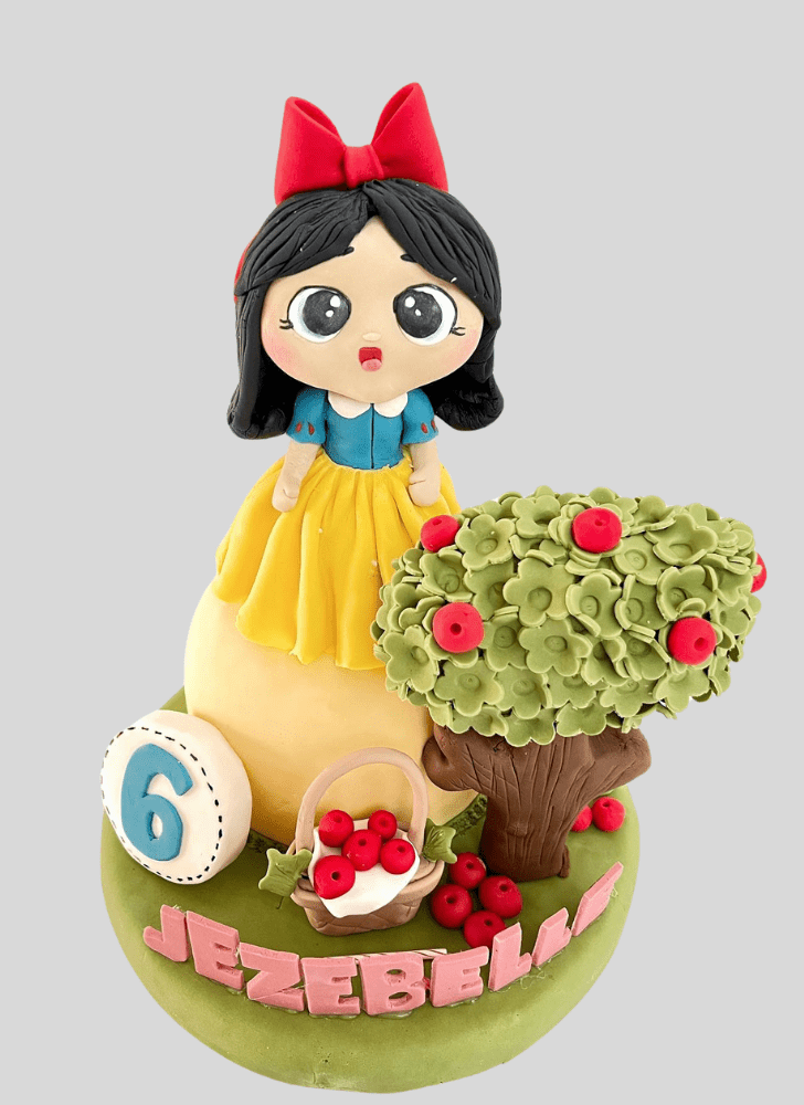 Fetching Snow White Cake