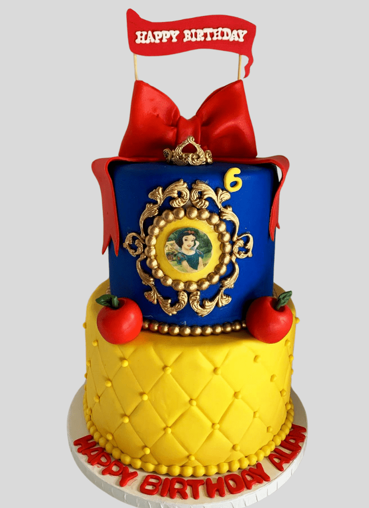 Graceful Snow White Cake