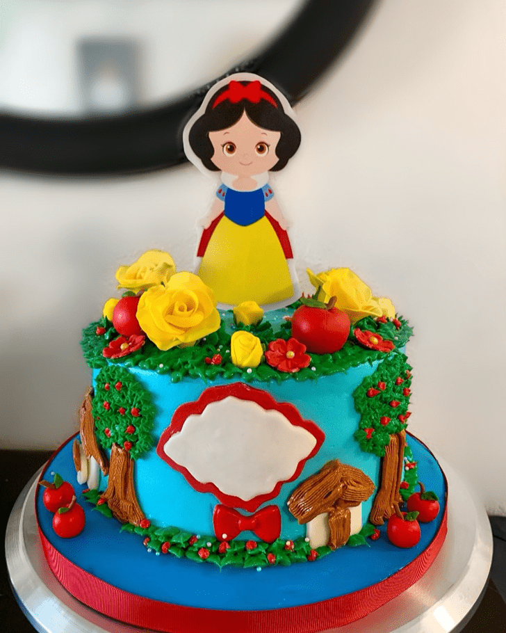 Splendid Snow White Cake