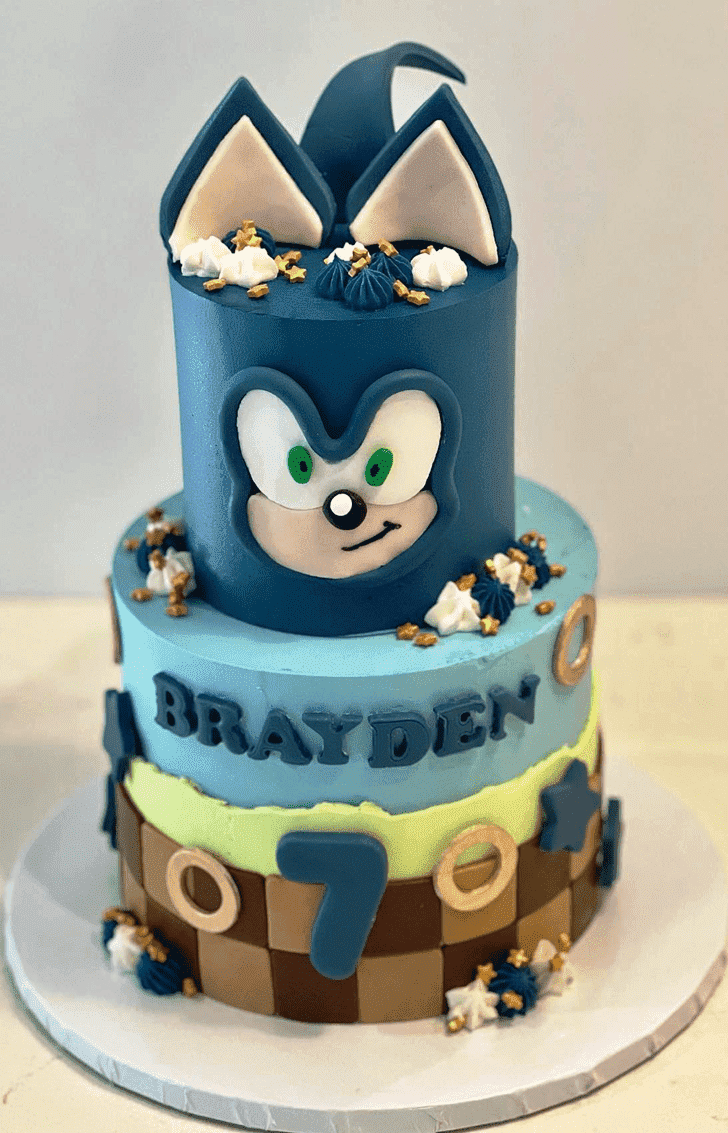 Alluring Sonic the Hedgehog Cake