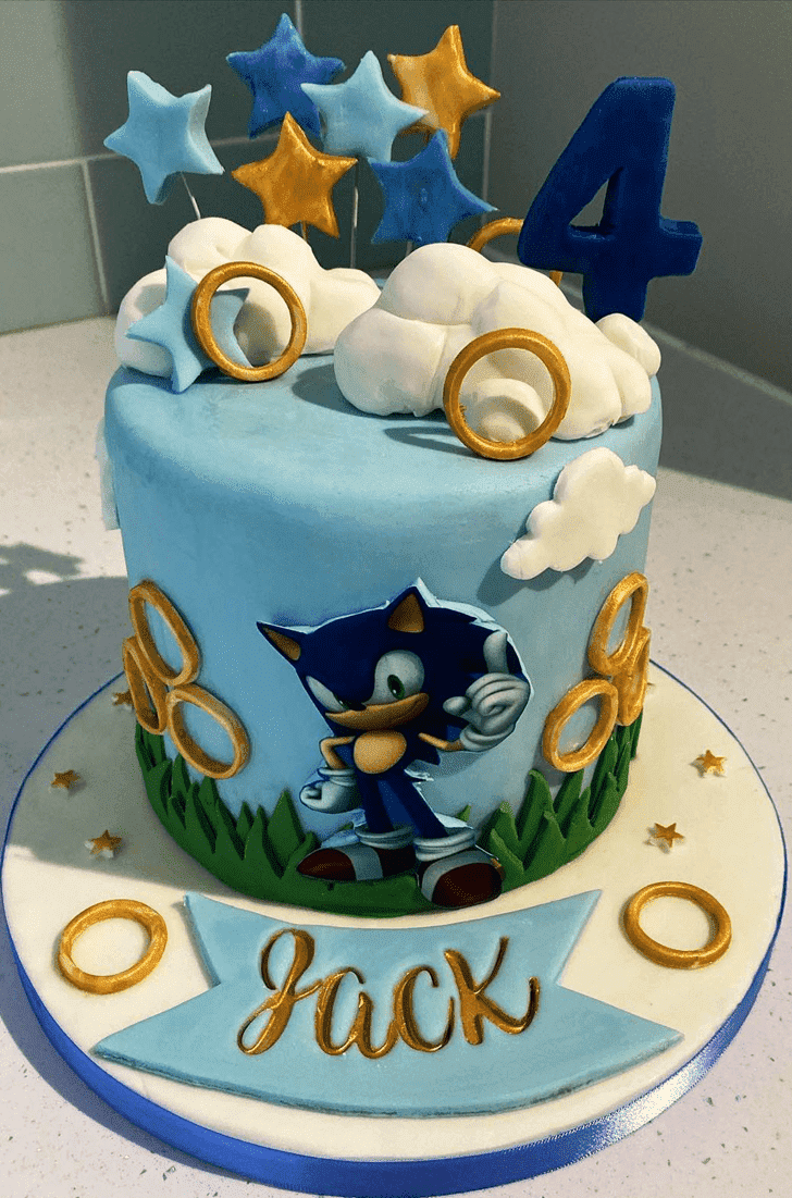 Appealing Sonic the Hedgehog Cake