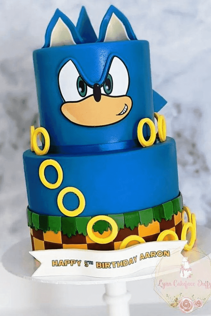 Ravishing Sonic the Hedgehog Cake