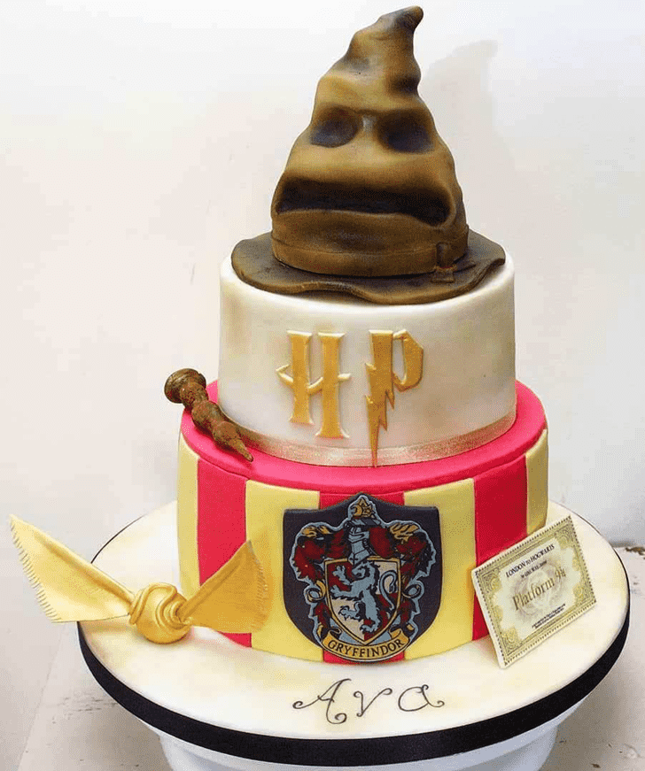 Comely Sorting Hat Cake