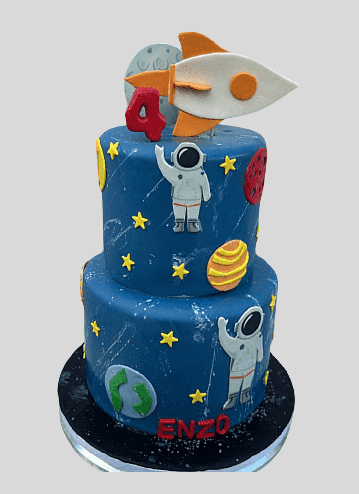 Good Looking Space Cake