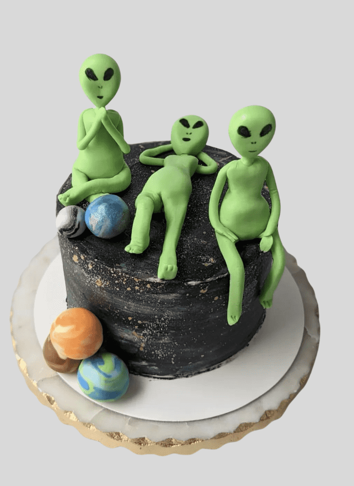 Pleasing Space Cake