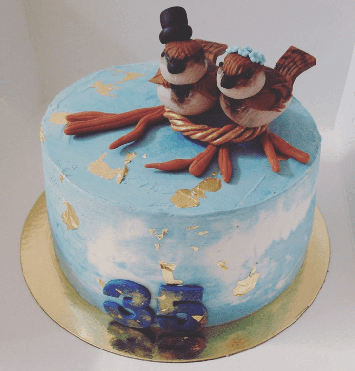 Alluring Sparrow Cake