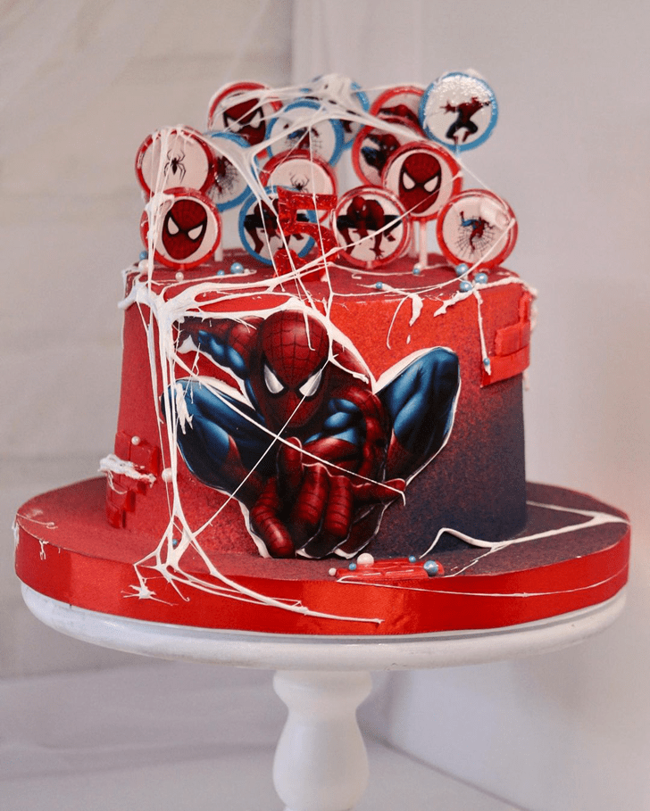 Comely Spiderman Cake