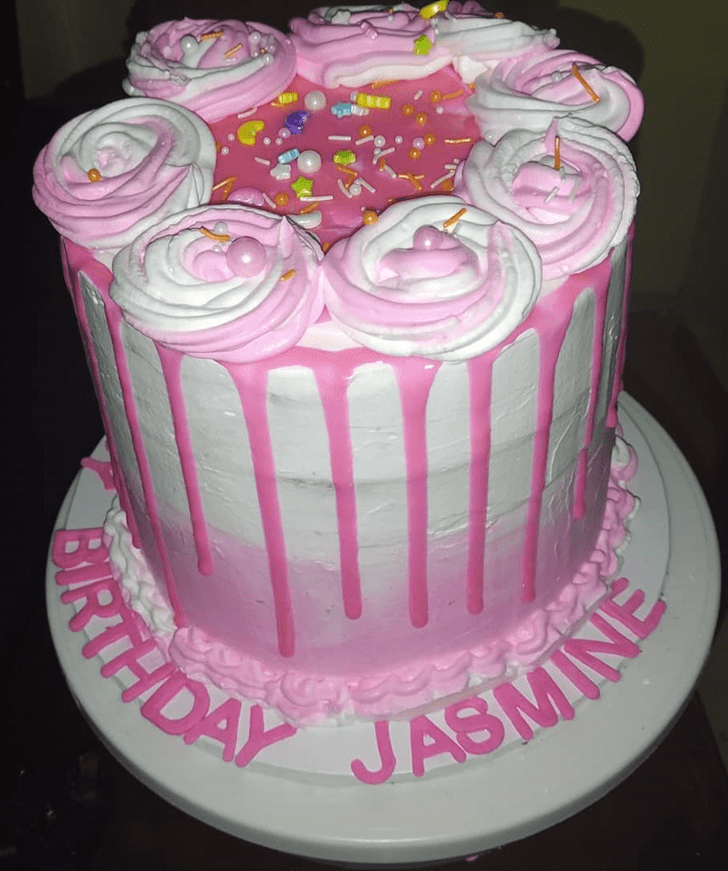 Lovely Sprinkles Cake Design