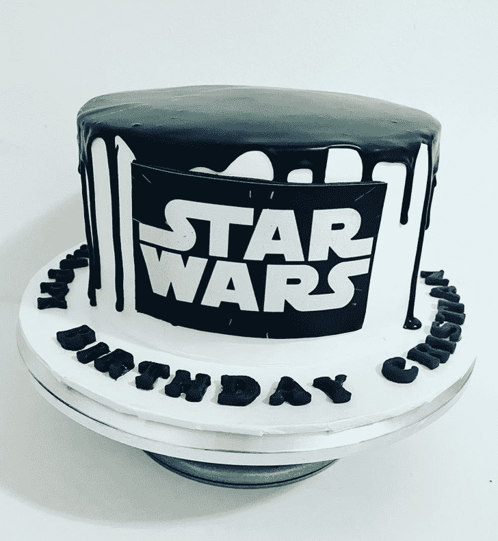 Dazzling Star Wars Cake