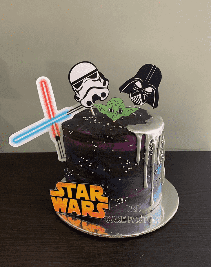 Refined Star Wars Cake