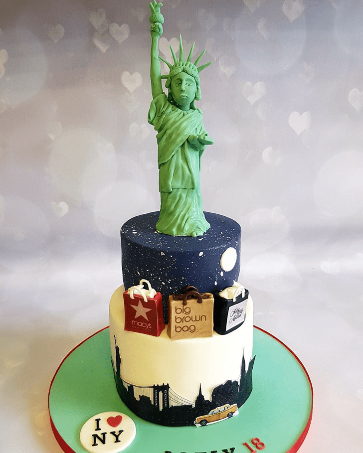 Classy Statue of Liberty Cake