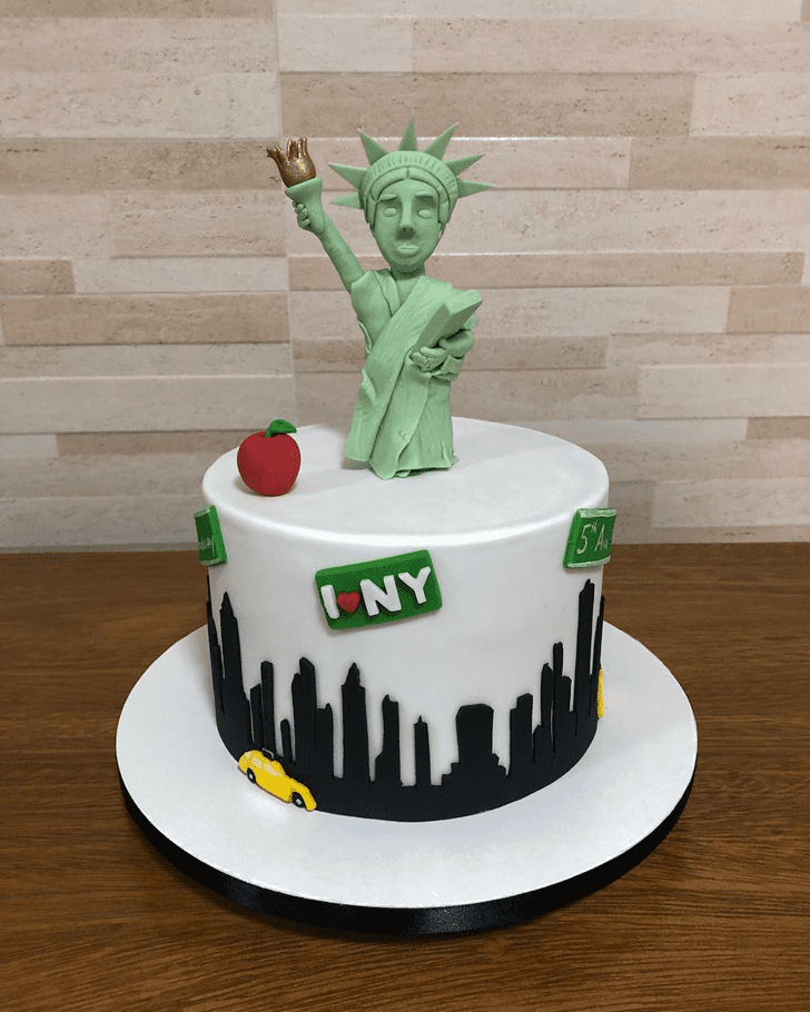 Enthralling Statue of Liberty Cake