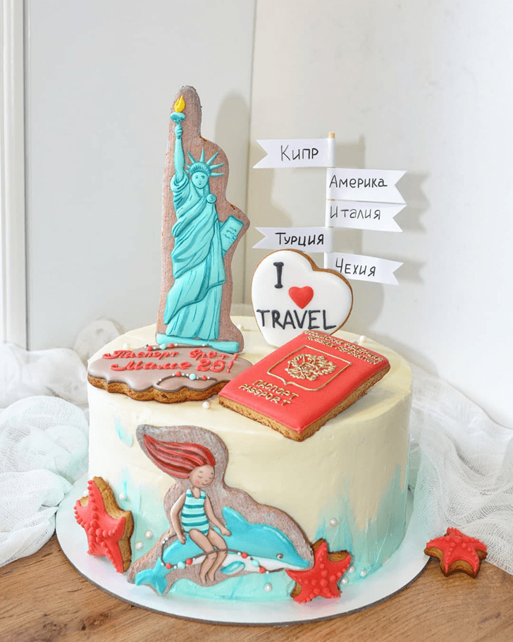 Fine Statue of Liberty Cake