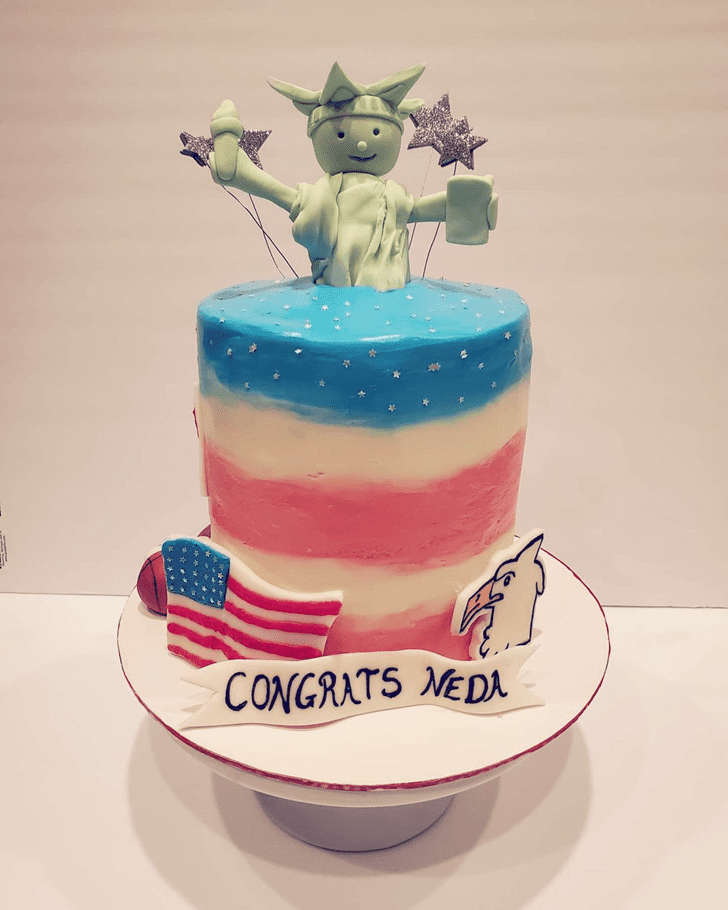 Grand Statue of Liberty Cake