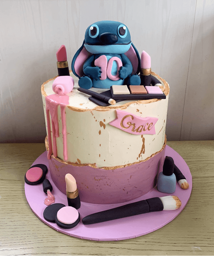 Wonderful Stitch Cake Design