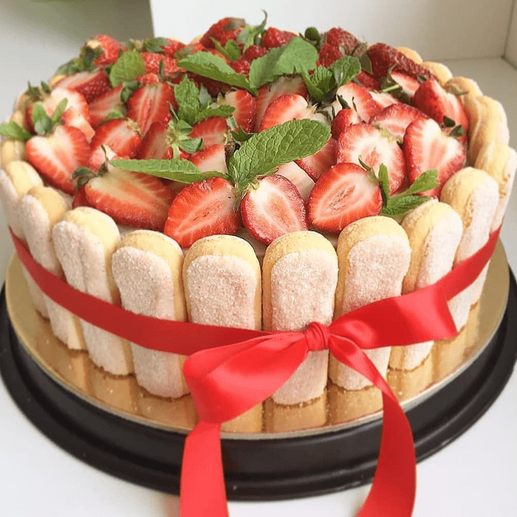 Fair Strawberry Cake