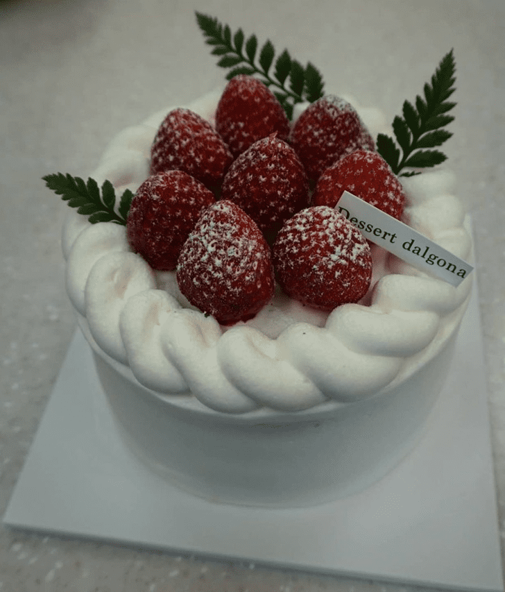 Handsome Strawberry Cake