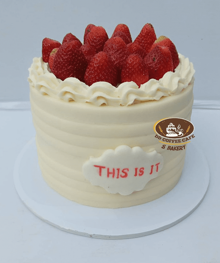 Magnificent Strawberry Cake