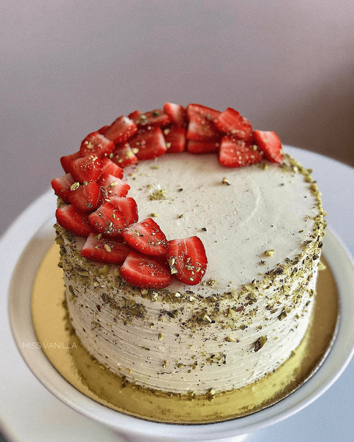 Marvelous Strawberry Cake
